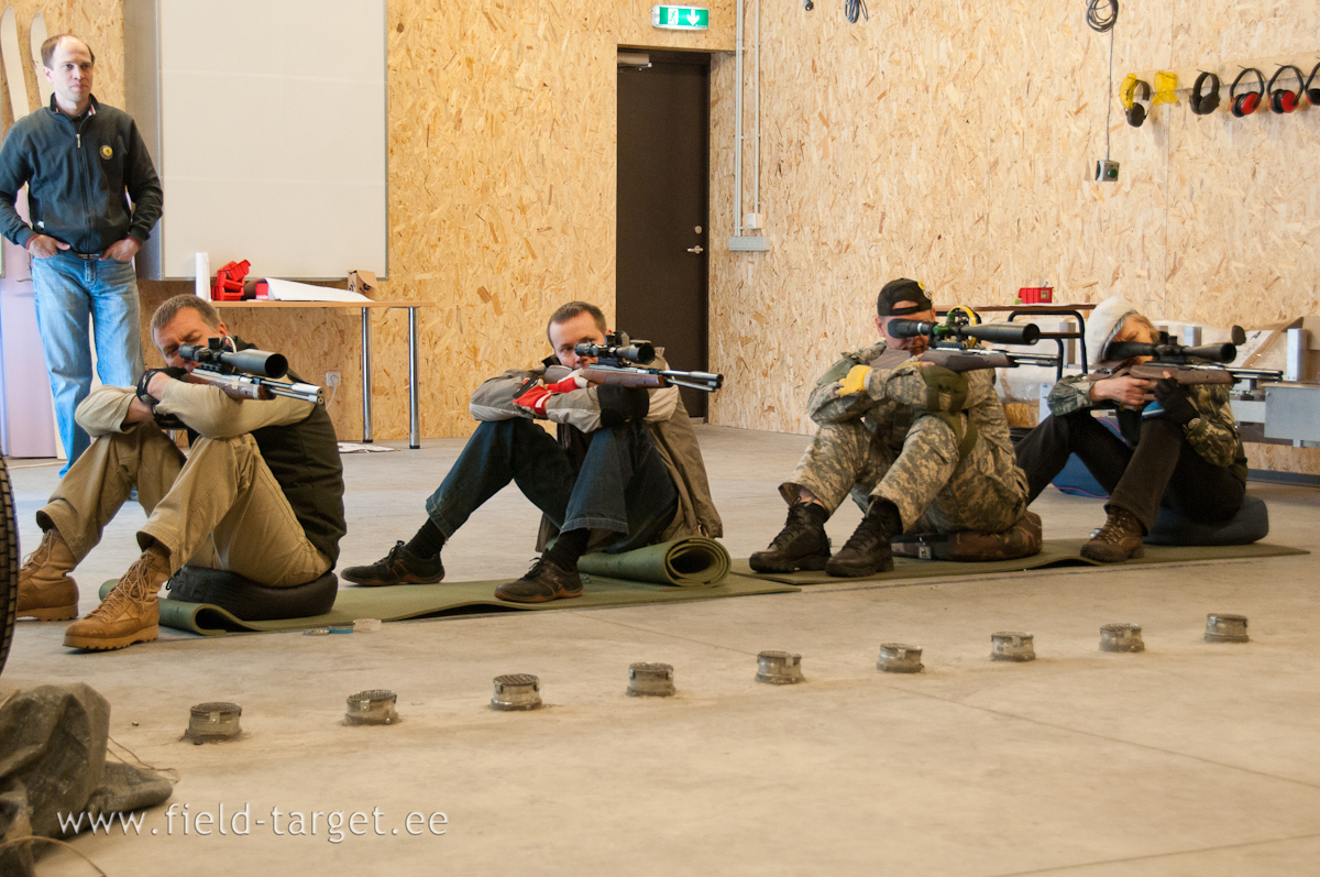 Veerandifinaali teises vahetuses laseb raske seltskond - Meelis, Martin, Gennadi ja Heli